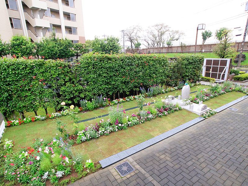 板橋 樹木葬 笑みの樹　バリアフリー設計の墓域