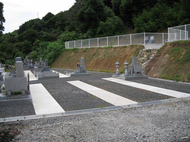 青蓮寺霊園