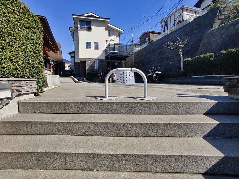 妙清寺屋内墓苑 光明館