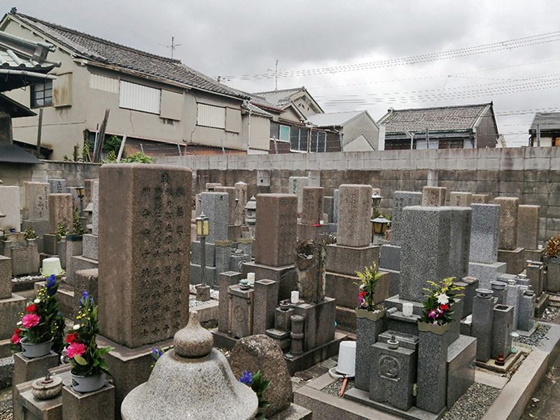 長寳寺 のうこつぼ