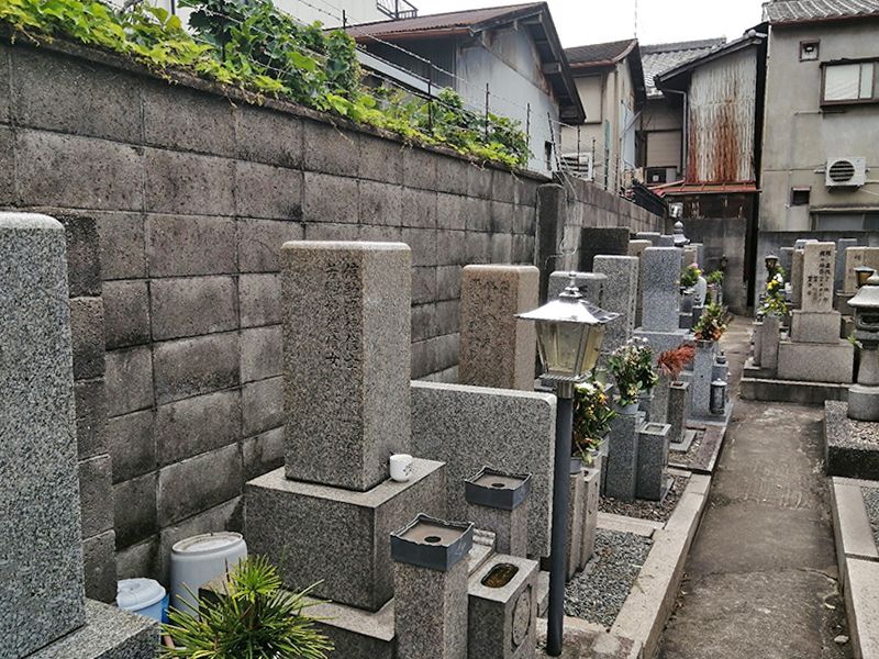 長寳寺 のうこつぼ