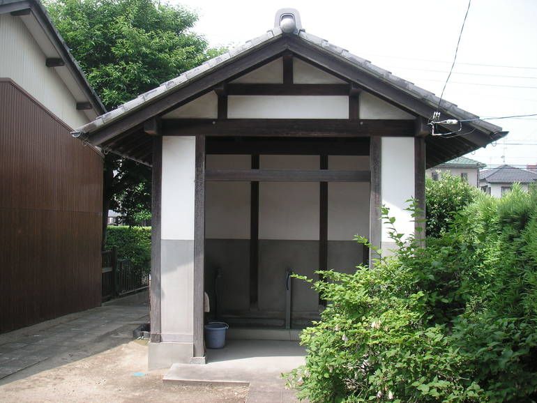 總見院墓地