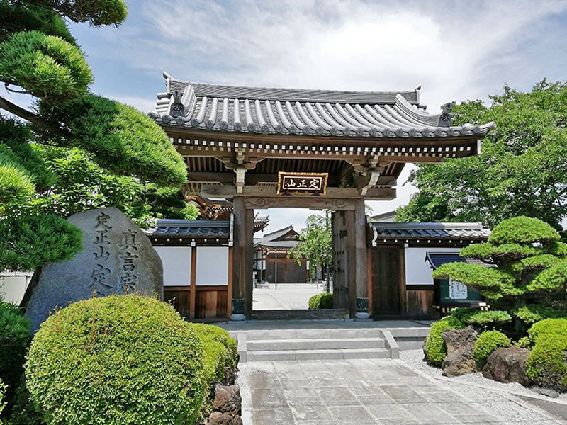 定泰寺霊園