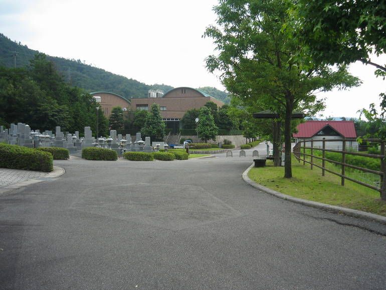 ひがしひろしま墓園