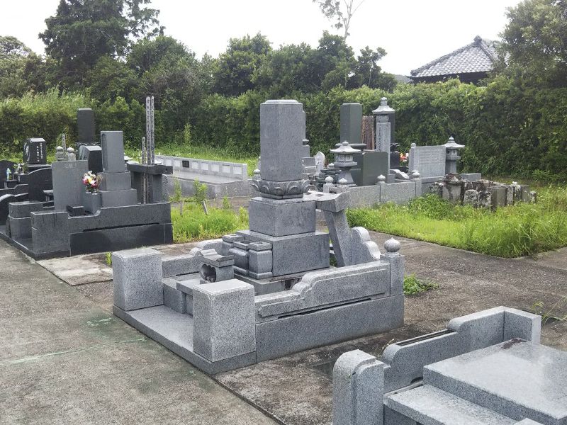 緑泉霊苑