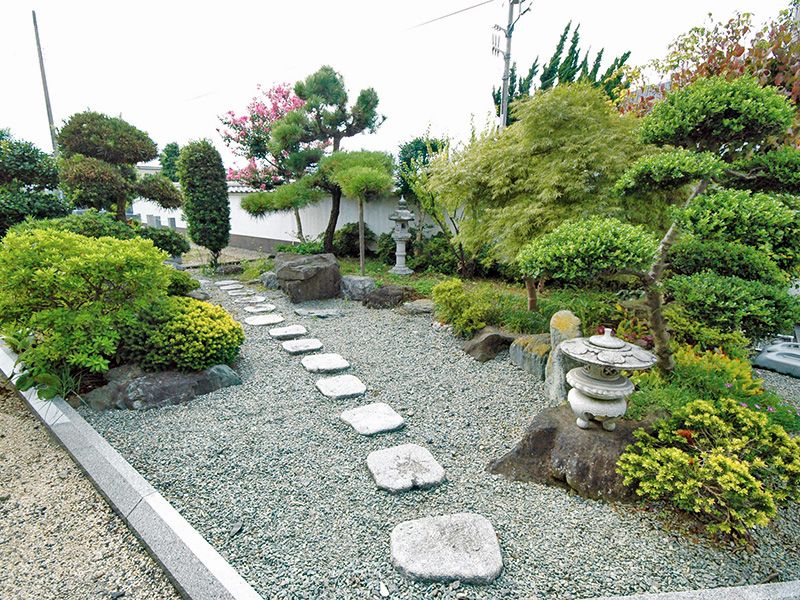 こだまの庭 越谷霊廟