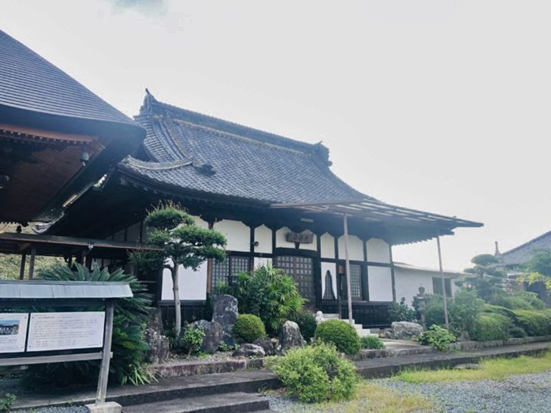 医王寺 のうこつぼ