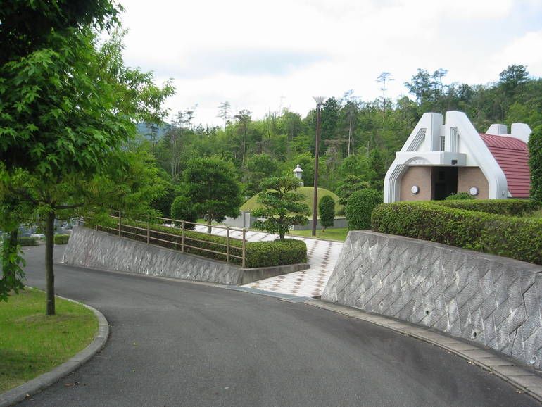 ひがしひろしま墓園
