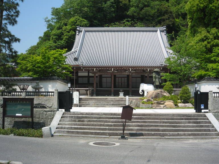 竹原さくら野墓苑
