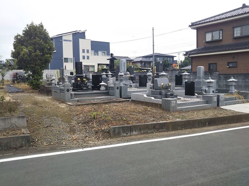 北峰墓地
