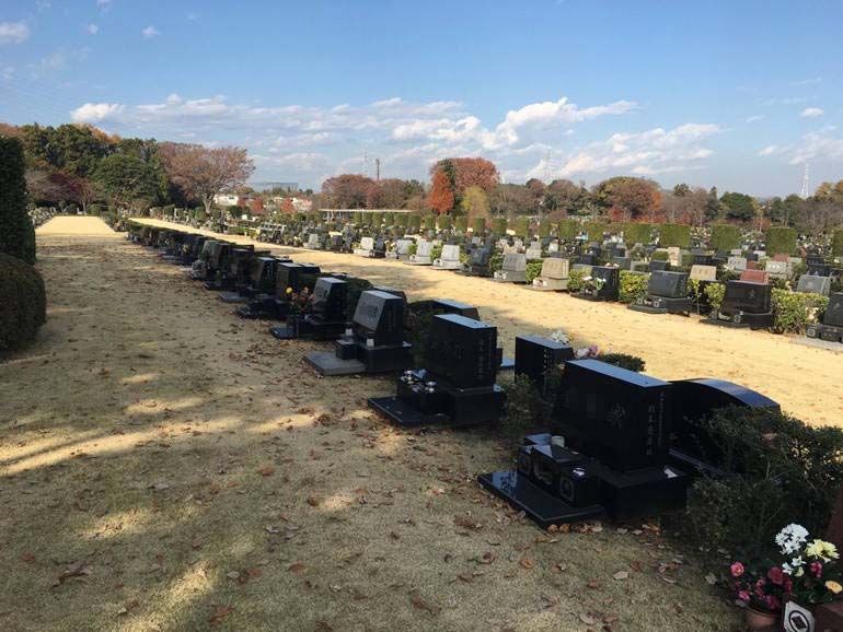 藤沢市営 大庭台墓園　芝生墓所