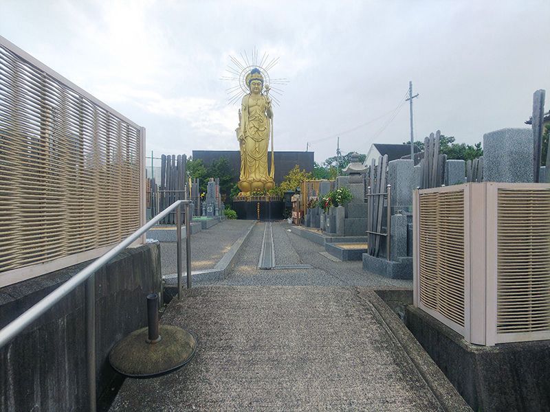 珊瑚寺墓地