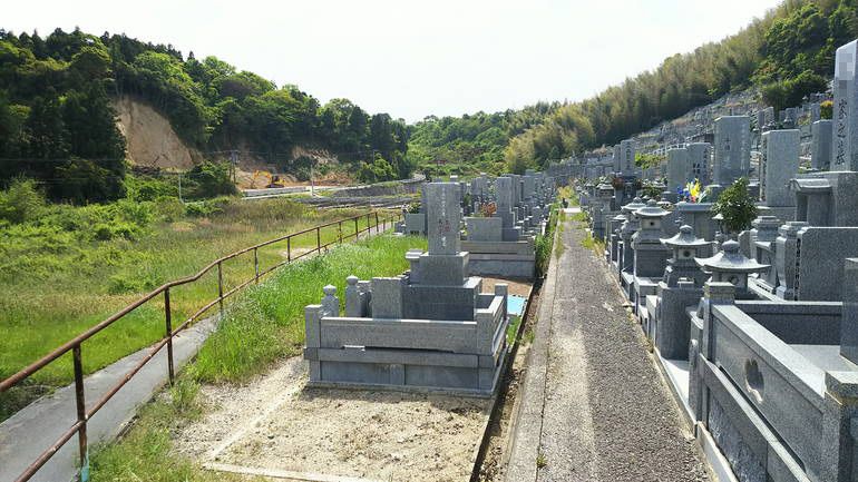 今治市営 樋口墓地