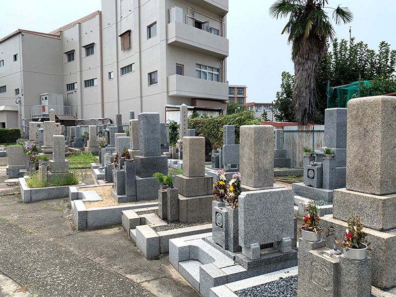 川俣墓地