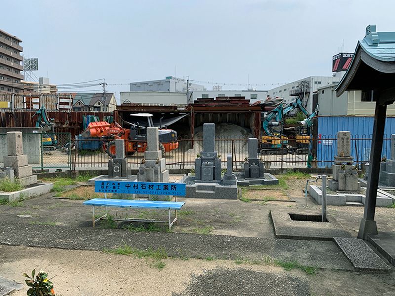 川俣墓地