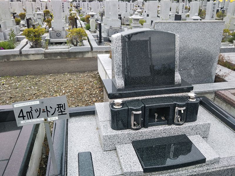 ばらと霊園