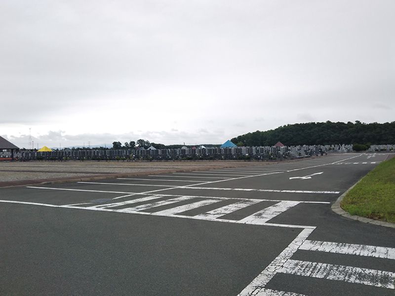ばらと霊園