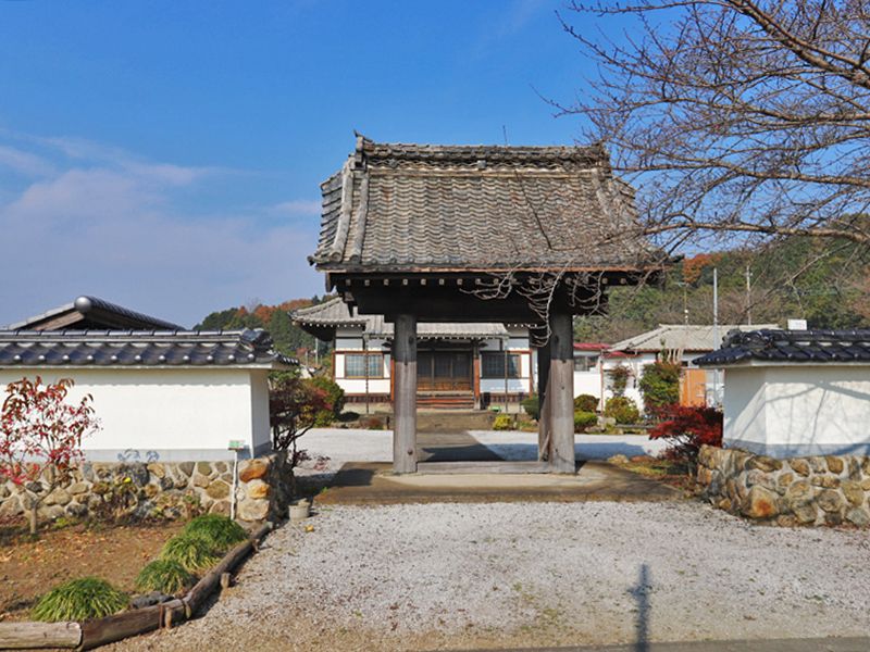 龍台寺墓苑