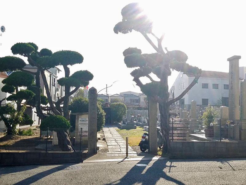 小路・寺内共同墓地