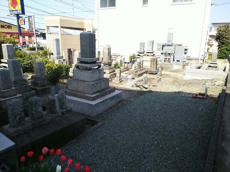 四国中央市営 岡屋敷墓地