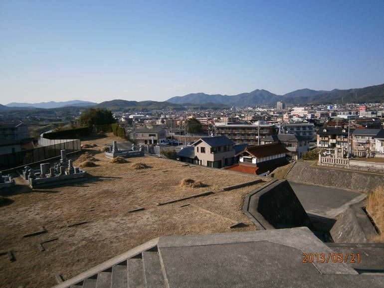 蓮花寺墓苑