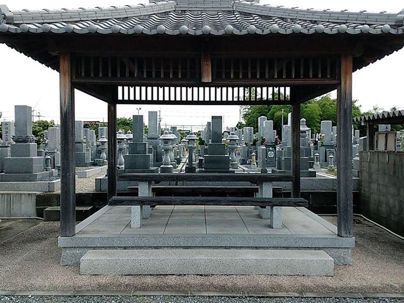 枚方市春日霊園