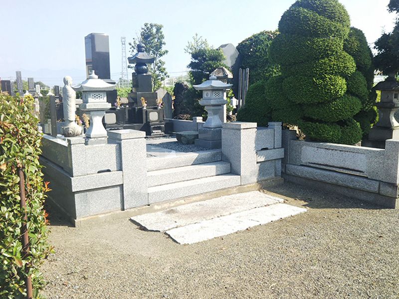 伊勢崎宗高町墓地