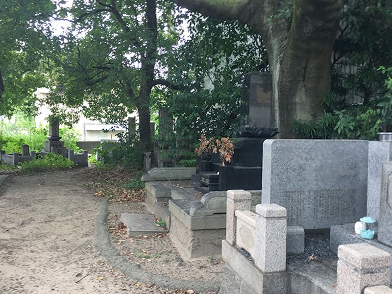 加島西墓地