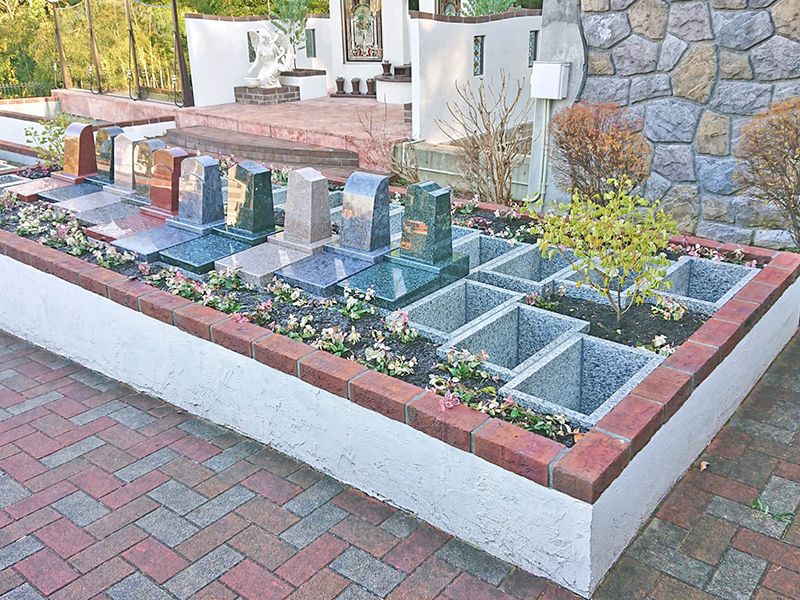 都筑まどか霊園