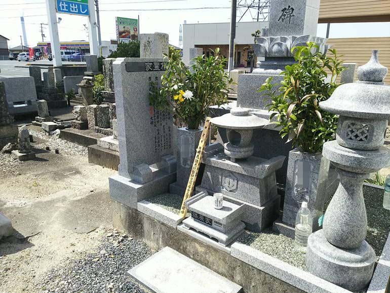 四国中央市営 岡屋敷墓地