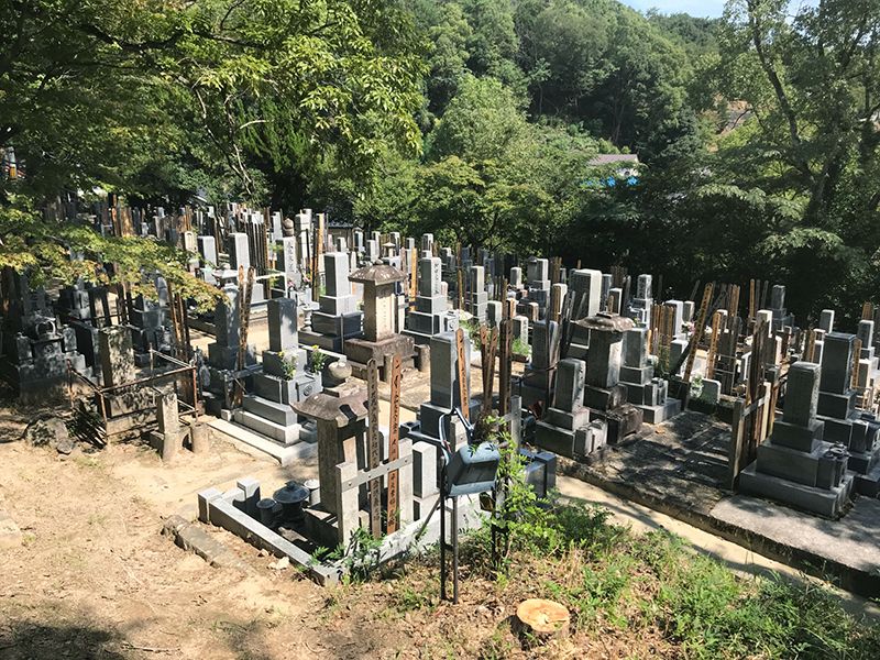 長安寺墓地