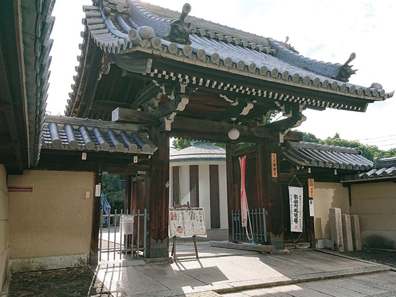 源聖寺墓地