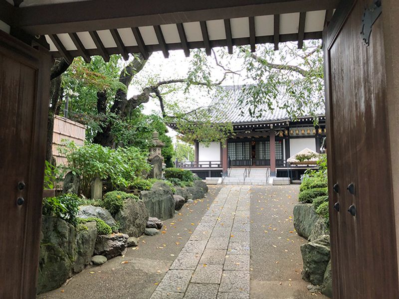 実相院墓苑