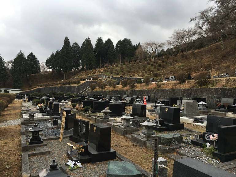 岡谷市営 内山霊園