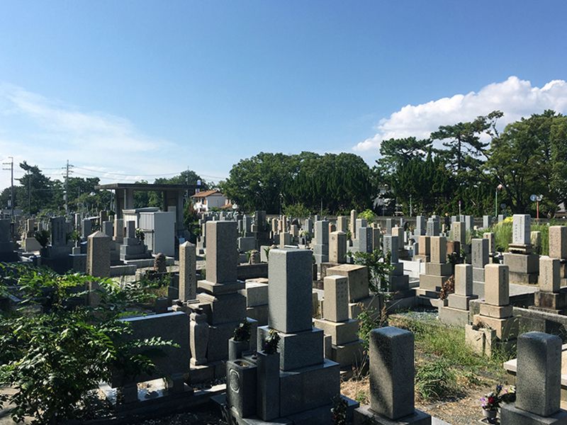 南昌寺境内墓地
