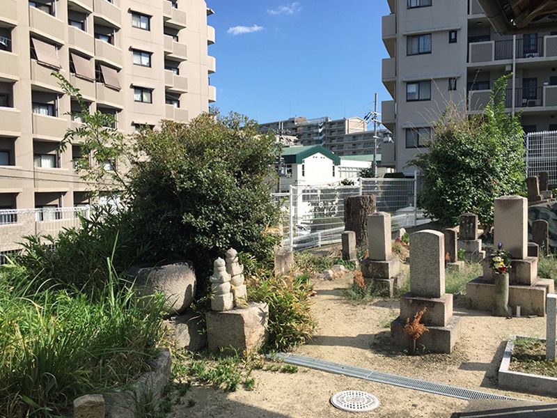 城山町墓地