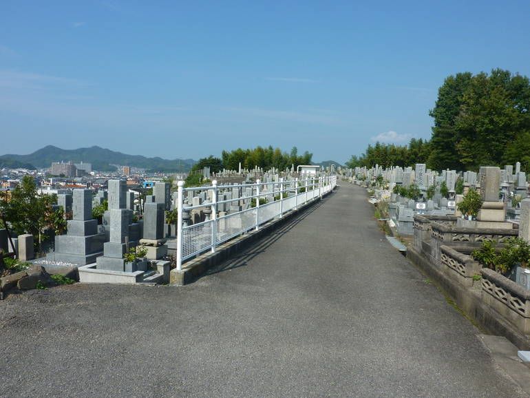 松山市営 大明神墓地