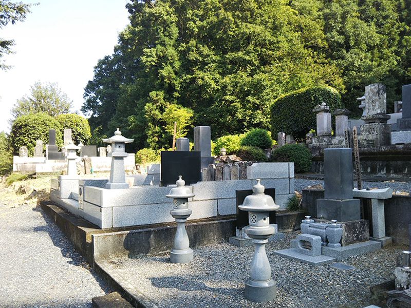報恩寺墓地