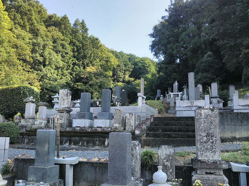 報恩寺墓地