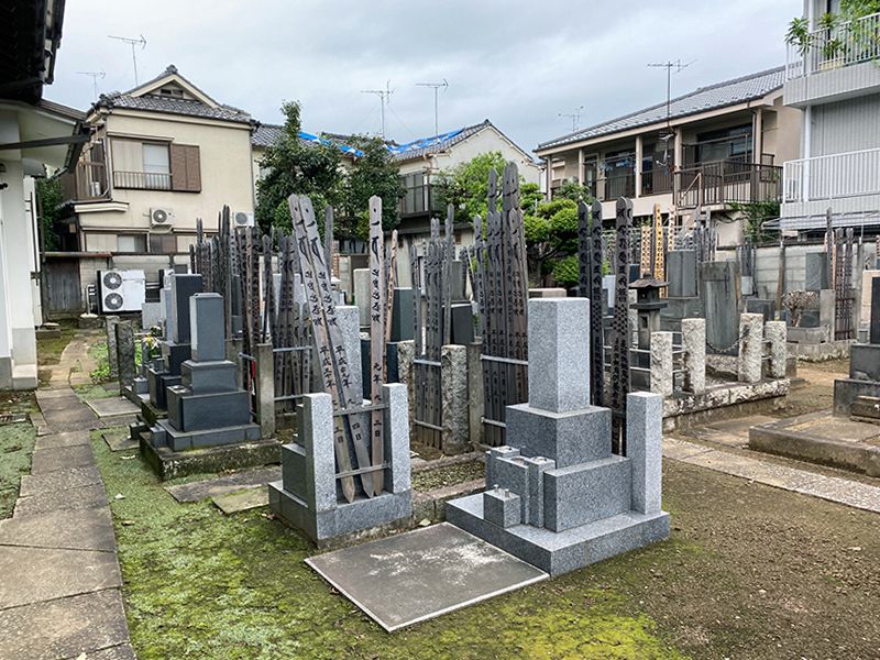 了俒寺谷中墓苑