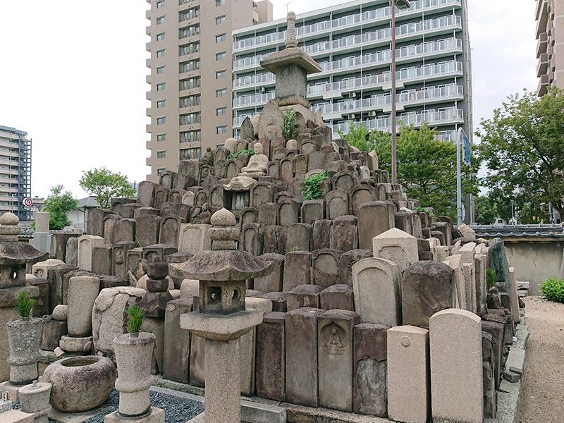 鳳林寺境内墓地