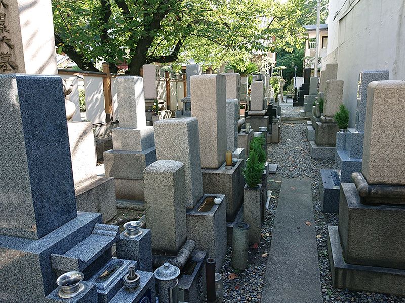 光傅寺（光伝寺） 境内墓地