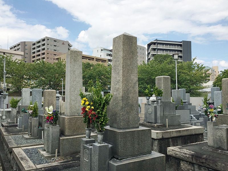 北今在家墓地
