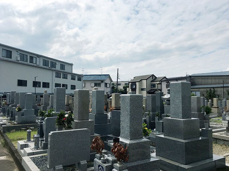 北今在家墓地