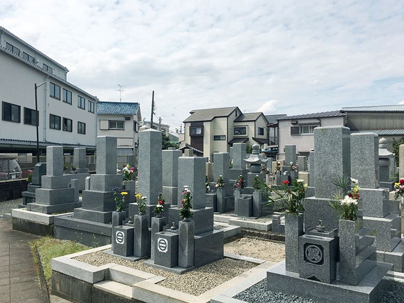 北今在家墓地
