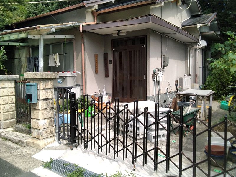 慈願寺境内墓地