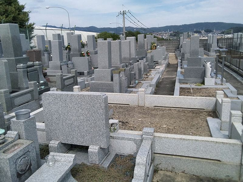 郡家御坊山墓地