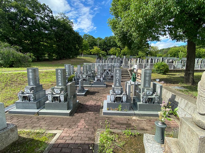 平和公園 東輪寺墓地
