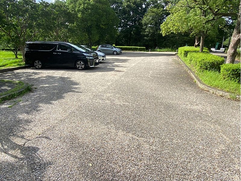 平和公園 傳昌寺 金色納骨供養塔