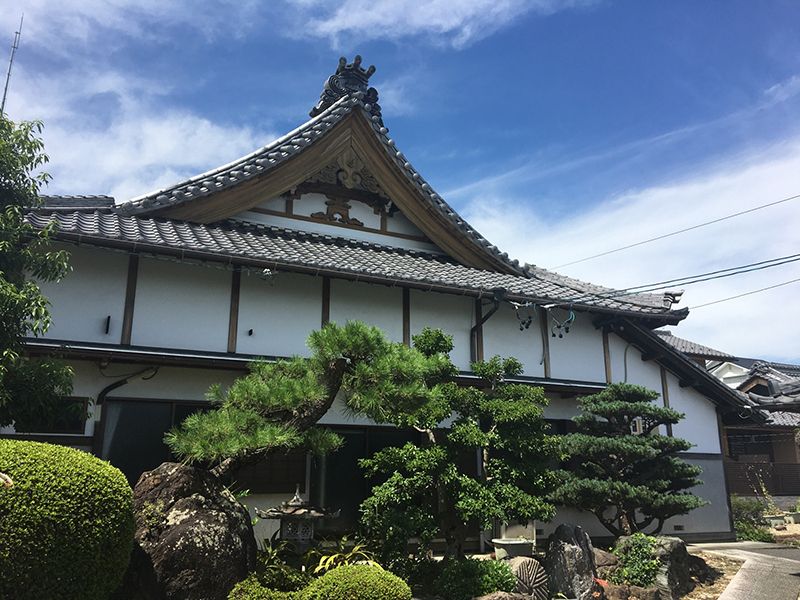 泉徳寺 のうこつうぼ